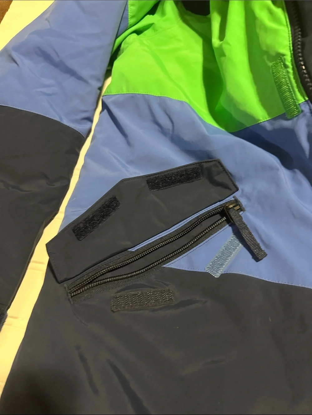 Burton Boys L DryRide Hooded Ski Snowboard Jacket Blue Green Colorblock Winter